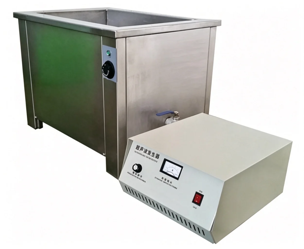 Equipamento industrial de limpeza ultrassônica